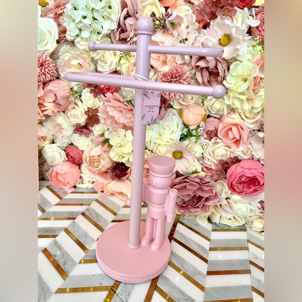 Pink 🎀 Lavender Nutcracker Shabby Chic Soldier Christmas Towel Sign Rack Holder